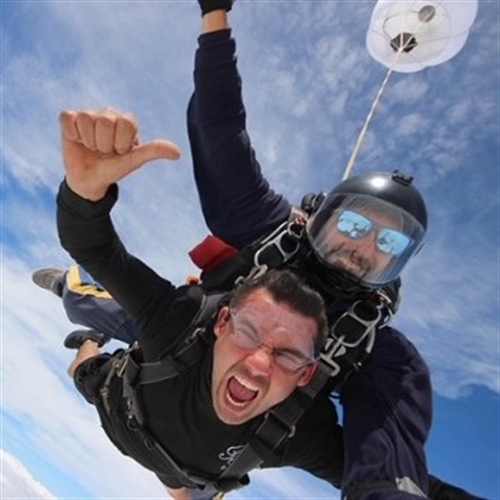 Skydiving Skydiving